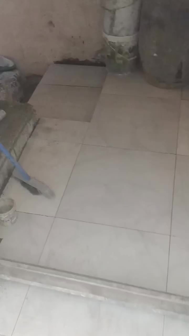 سلام عليكم خلفه سيراميك متفرغ حاليا شغل درجه اولى 
واتساب ***********
