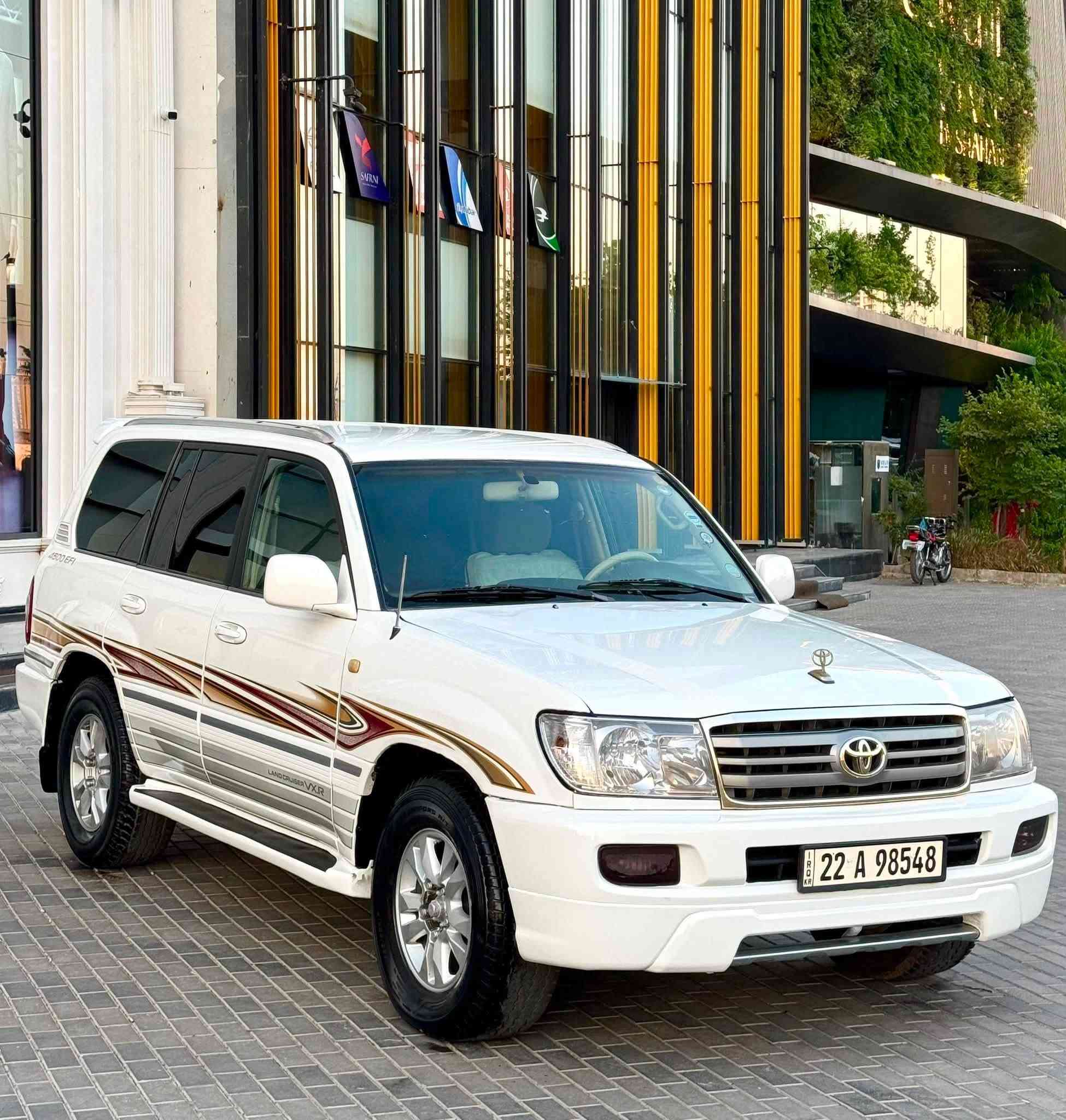لاندكروز مونيكا 2001 فول فولة ناو زةرد  بةس سلايت نية گير اوتوماتيك رقم اصلي غازو بةنزينة ٦ سلندر گيرومةكينةى بةشةرت ٣ بارجةى بوياغة بي ليدان رقم و سنوى نوية بةناوى خومانة سحر 117 $ شوين اربيل ***********
