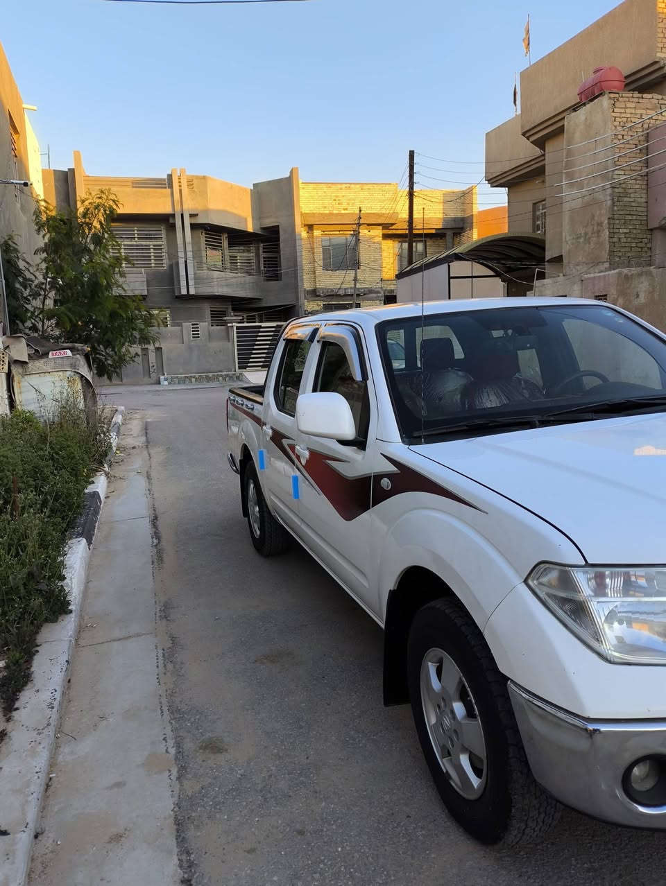 سلام عليكم نيفارا موديل 2011 رقم اربيل جديد هزة جديدة سيارة فول مواصفات كير اوتو مكينه ما مفتوحه سيارة مكفوله كفاله عامه  سعر 112 وبيه مجال حك الجيه مكان سيارة كربلاء للاستفسار ***********
