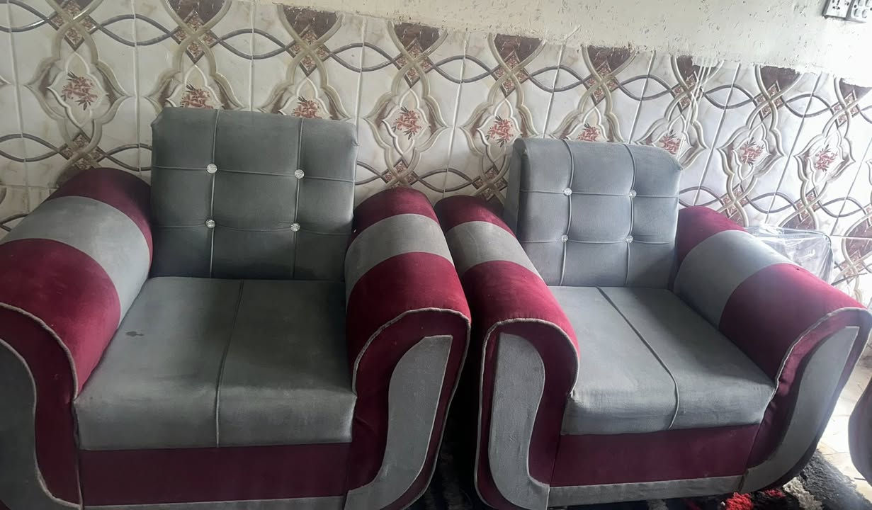 كاونتر ب٣٠٠ وتخم قنفات ١٠ مقاعد ب٢٥٠ وبيهن مجال مكان سبع البور


**إذا كنت صاحب هذا الإعلان وتريد حذفه لأي سبب، رجاءا أرسل رسالة إلى الدعم الفني**