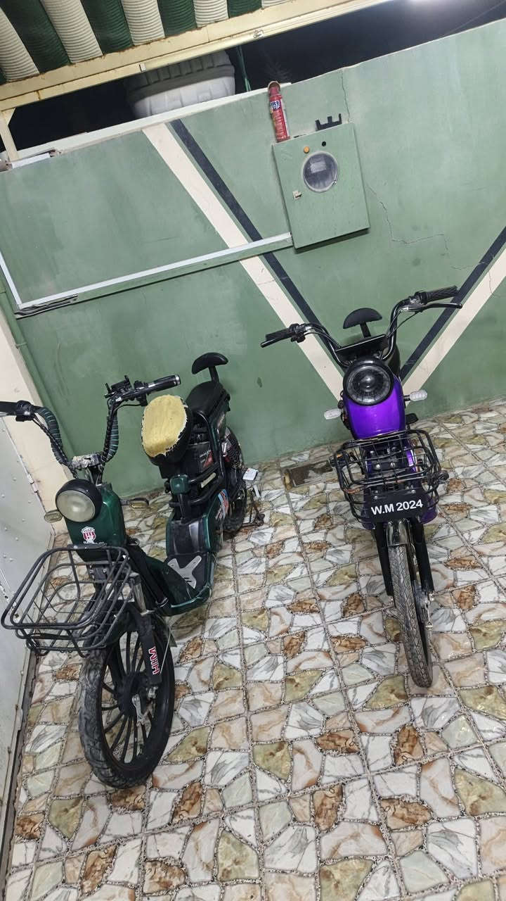 سلام عليكم دراجتين للبيع دراجه خضره ناقصها بس بطارات 2 موديل 2024

وبنفسجيه كامل ونضيفه كدامكم وبطارات جديدات موديل2024 

*********** بي واتساب وتلي واي تفاصيل اتصل او راسني
