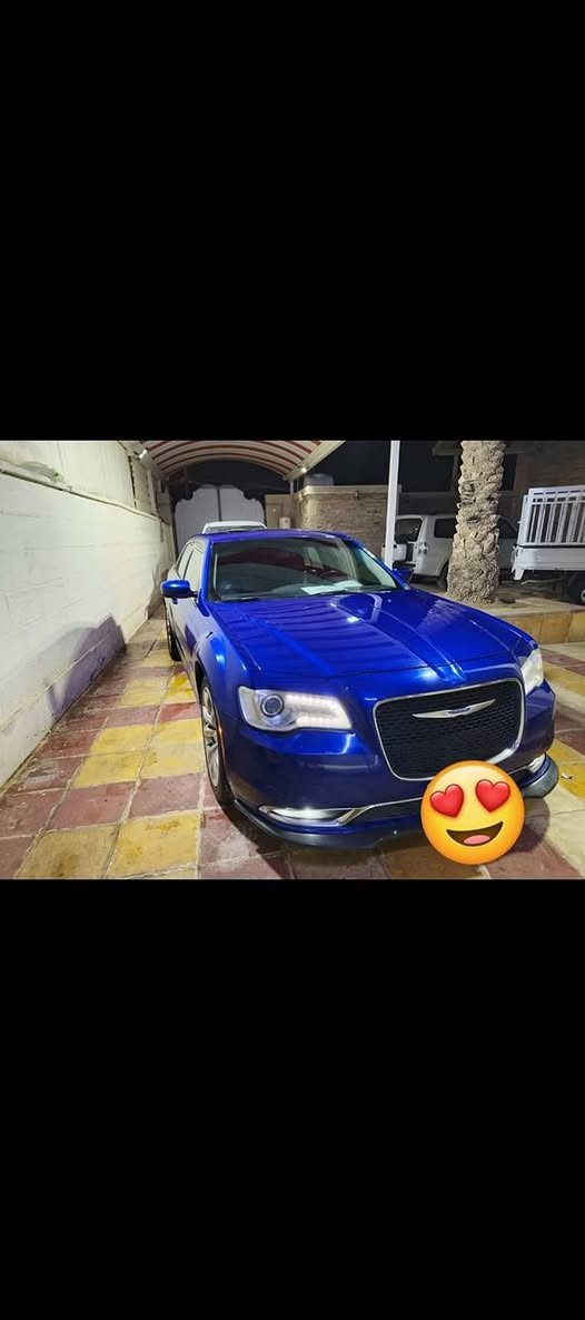 السلام عليكم
سياره اوباما جديده فول بانوراما
كشن تدفئه تبريد 
كشن حضن 
كشن كهرباء 
ويل 20
لون مميز بحري
موديل 2019
المكان النجف 
السعر 240
للتواصل على الواتساب 
***********
