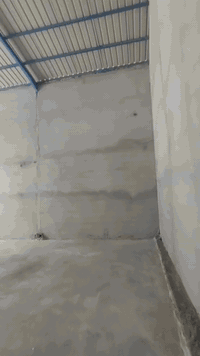 السلام عليكم جملونات لايجار المساحه كل جملون ٢٤٠ متر في منطقه بوب الشام المدخل الرئيسي  مع كافه الخدمات  لاستفسار لاتصالل
***********
