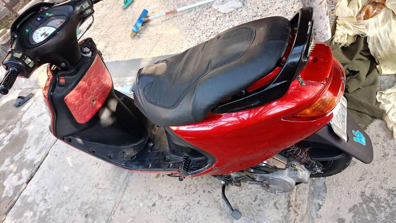 سلام عليكم درجه فرشه البيع الدرجه اي نقص مابيه كلشي شغال بيه من طول الطول مكان الدرجه بصره قضاء المدينه باهله السعر خاص بيك خير تدلل رقم الهاتف ***********
