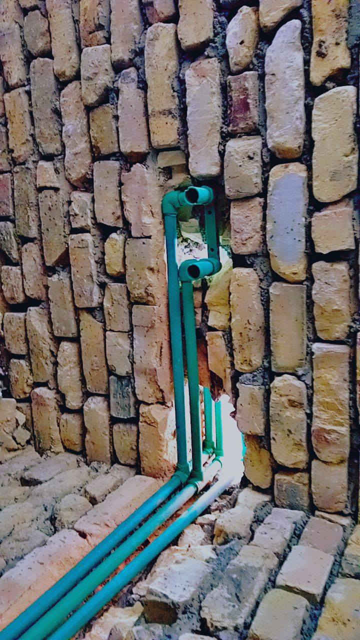 جانب من أعمالنا  في مناطق مختلفه
ابو حسين الكهربائي 
مستعدين لتأسيس الدور والمحلات
عمل بوردات كهرباء 
تقفيل منازل 
صيانة المنازل 
هاتف ***********
***********
