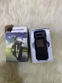 كاميرا • مع التوصيل