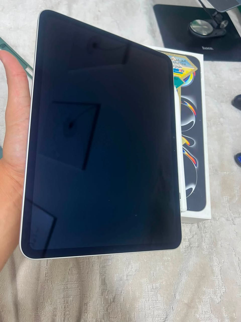 Ipad m m4 ايباد M4 نظيف جدا
السعر ١٠٥٠ مفيد للمونتاج والشغل القوي و كل هل امور 
مع كفر و شاحن و غراضه الاصلية 
للتواصل ***********

