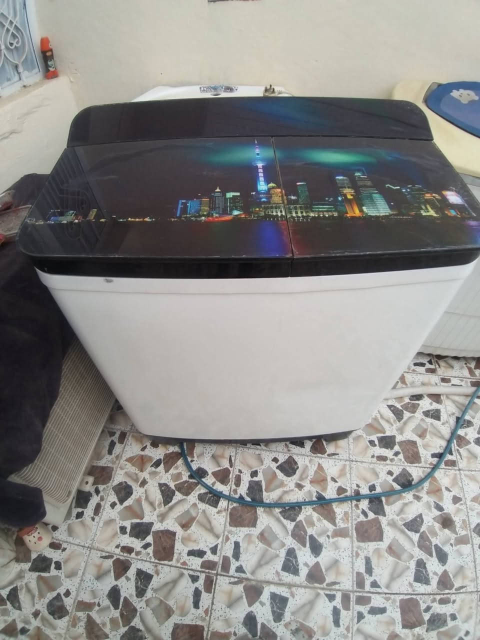 غساله 14 كيلو نظيفه جدا شغاله عالفحص سعر 90 حله ابو خستاوي ...الي عنده غرفه نوم او اغراض بيت يدزهن خاص ابيعهن  اله بعموله بسيطه


**إذا كنت صاحب هذا الإعلان وتريد حذفه لأي سبب، رجاءا أرسل رسالة إلى الدعم الفني**