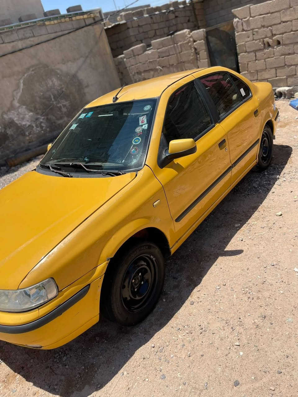سلام عليكم 
سمند 2014 سنويا باسمي تنتهي بال2029 
أهم شي التحويل رقم بعده ما رايح للمرور حتى يطبعونه وصل موجود عندي 
حداديه 80% 
مشط 60% 
تايرات تخم جديد 
السياره مابيه ضربه قويه الباب الوره ضربه بالدراجه إلي وره العبري بيه السياره هلال تكرمون بيع خياس ودوسه 
باتري جديد 
المكينه تفحصه لان مجفته بدايت السنه تجفيت عام 
الكير قبل فتره نزلته وبدلت جبن وبولبرنك الكير صفحتين 
السعر 33 وبيه مجال للطيبين تعجبك السياره خادمك ماتعجبك اعر المنشور وندعيلنه بالرزق 
مكان بصره سفوان 
رقم *********** بيه وات ساب الزبير, البصرة
