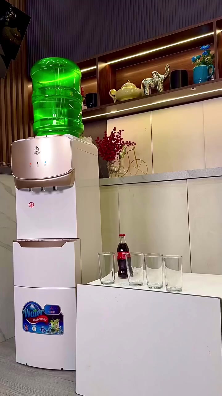 براد ماء يجمع 4 وظائف بجهاز واحد 
 ماء بارد منعش
ماء طبيعي للشرب اليومي
ماء حار للمشروبات الساخنة 
 صانع مكعبات ثلج مدمج 

 مثالي لـ المنازل، المكاتب، العيادات
 أداء قوي واستخدام عملي طوال اليوم
🚚 توصيل سريع ومجاني إلى جميع محافظات العراق


**إذا كنت صاحب هذا الإعلان وتريد حذفه لأي سبب، رجاءا أرسل رسالة إلى الدعم الفني**