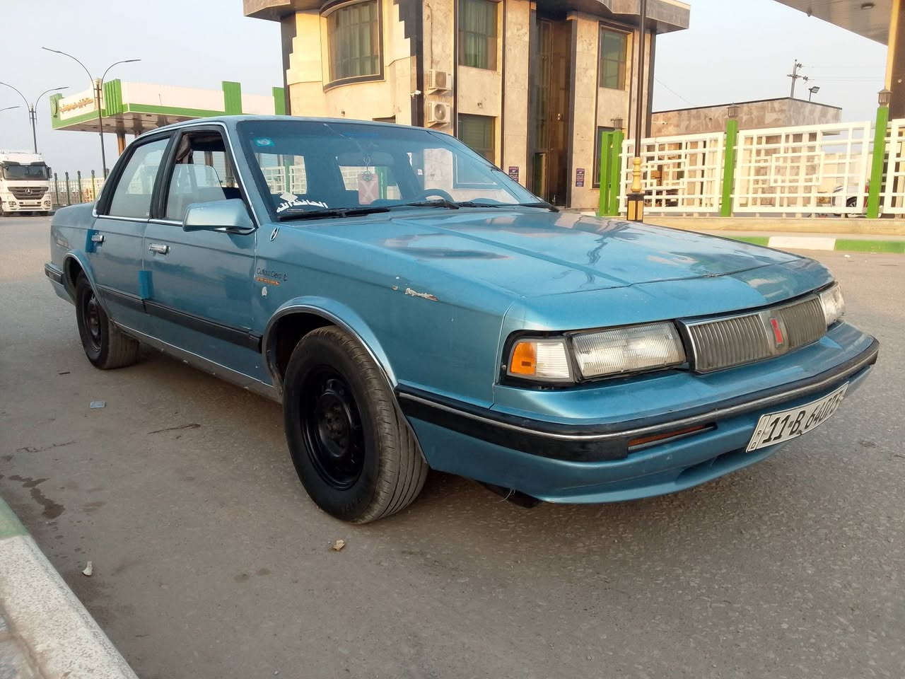 السلام عليكم اولدز لبيع موديل 1990
مكرك وكير خير من الله سياره بلاديه ع وظع الشركه دواخله حلوه رقم بغداد نكليزي تحويل مباشر 
السعر 32 عنوان بابل الحصوه حي الغدير 
الرقم ***********
