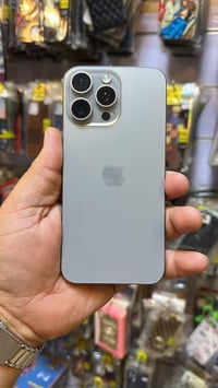 ايفون 15 برو ماكس • ٢٥٦ • بطارية ٨٤%