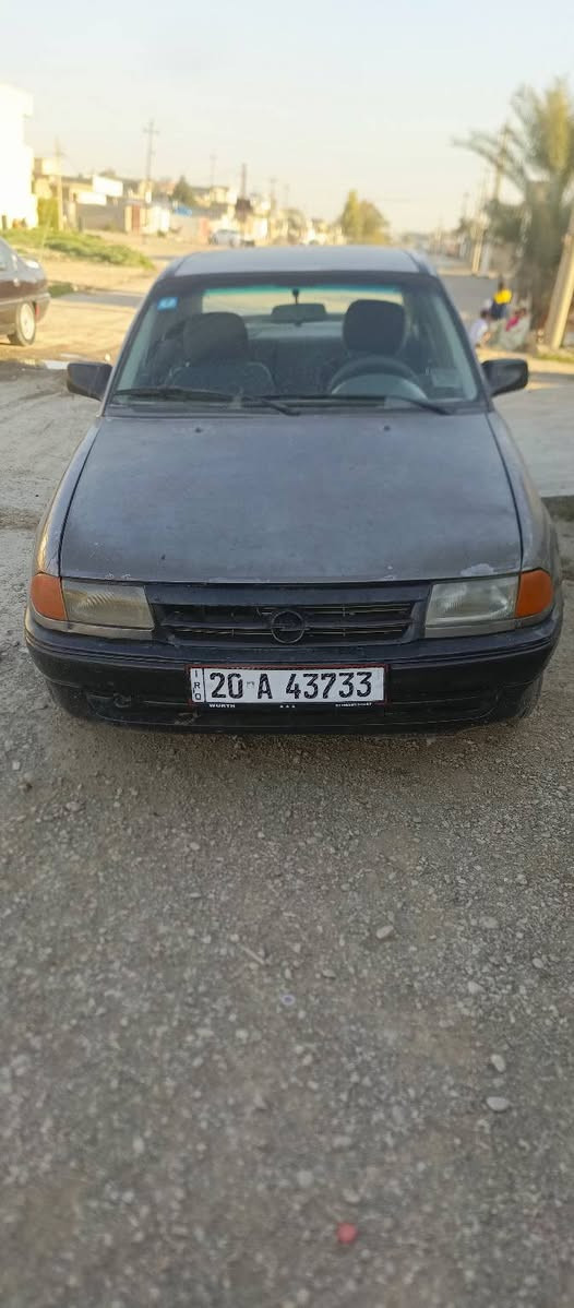 أوبل أستر  1992 محرك كير شرط تحويل شرط السنويه لحد 2029 السعر 37 بها مجال رقم الهاتف ***********

