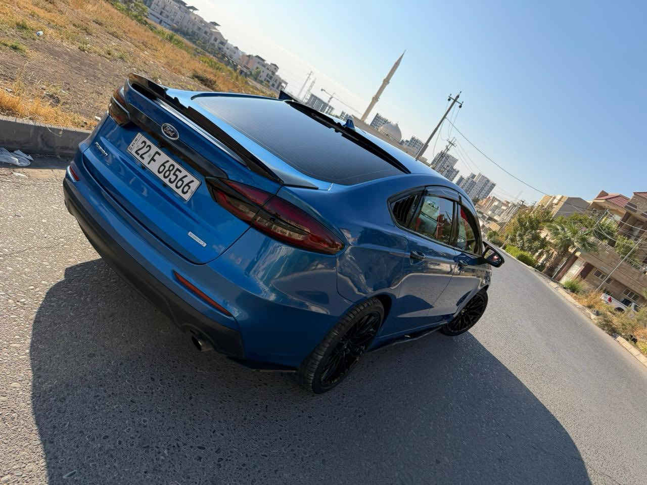 Ford fusion 2020
محرك 1.5 توربو
السيارة فول مواصفات 
تحديد سرعة 
تحديد مسار 
رادارات 
نقطة عمياء 
سلايت 
الماسحات اوتو
الفول لايت اوتو 
عليها ويل ST حجم 19
تغليف الداخل بالكامل جلد وكنتارا
تشغيل عن بعد 
بعد بيها هواي مواصفات 
السيارة ماناقصها كلشي 
باسمي  تحويل ثاني يوم  
سنوية وهزه كله جديد 

بيها نص  جاملخ خلفي بدون ايرباك وبدون دواخل
كير ومحرك بشرط 
مكان السيارة دهوك 
سعر مناسب 

***********
***********

