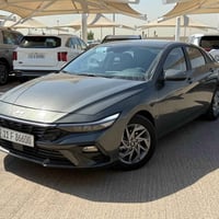 هيونداي أفانتي وارد كوري موديل 2024 هايبرد   حجم المكينه 1600 تمشي بال...