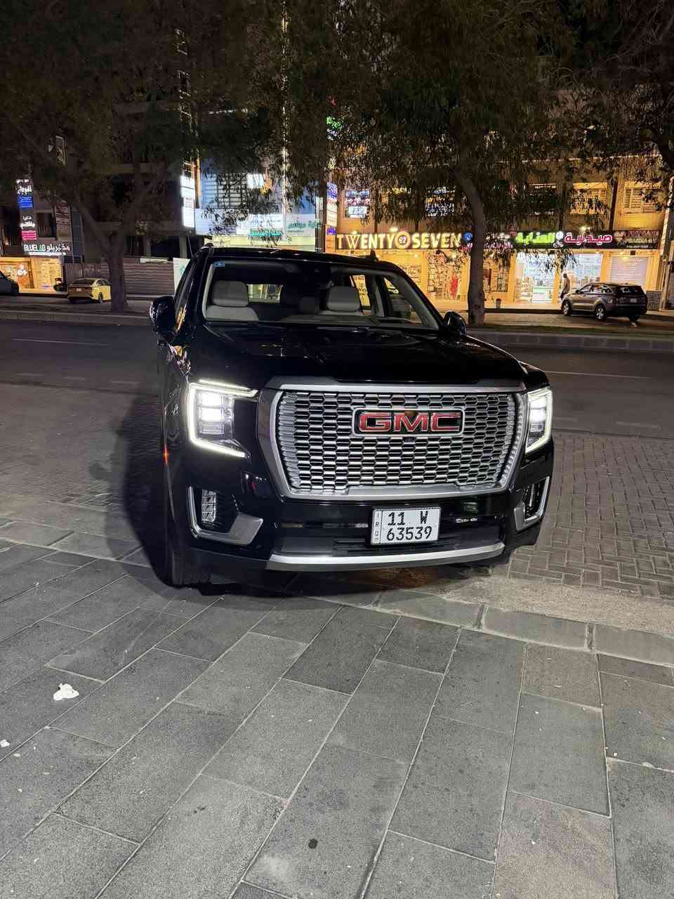 يوكن دينالي ٢٠٢٣ VIP داخل ابيض
ماشيه ٢٨ كم  خليجي 
سياره نضيفه كلش
مكان سياره بغداد الحارثيه
*********** واتس اب
