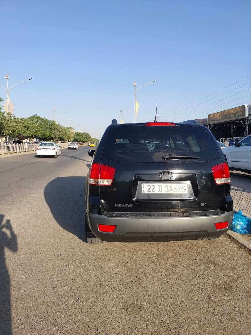 السلام عليكم 
كيا موهافي موديل ٢٠٠٩ كوري رقم اربيل 
فور ويل محرك 6سلندر ٣٨٠٠ 
دبلات هوائية خلفية
نظام نزول منحدرات
ESP 
Auto 4W
بصمة 
فتحة سقف
7راكب
3قطع تبريد
كشنات جلد
تدفئة كشنات
حساس خلفي
شاشة
كراسي امامي تحكم كهرباء 
تحكمات ستيرن
ستيرن كهرباء
مثبت سرعة
صندوق شفط
مري شفط
ماشية 225 الف
بيها قطعة تعديل بارد جامرلغ طرف السايق
 العنوان كركوك 
السعر ١٤٠ وبي مجال بسيط
رقم هاتف ***********
