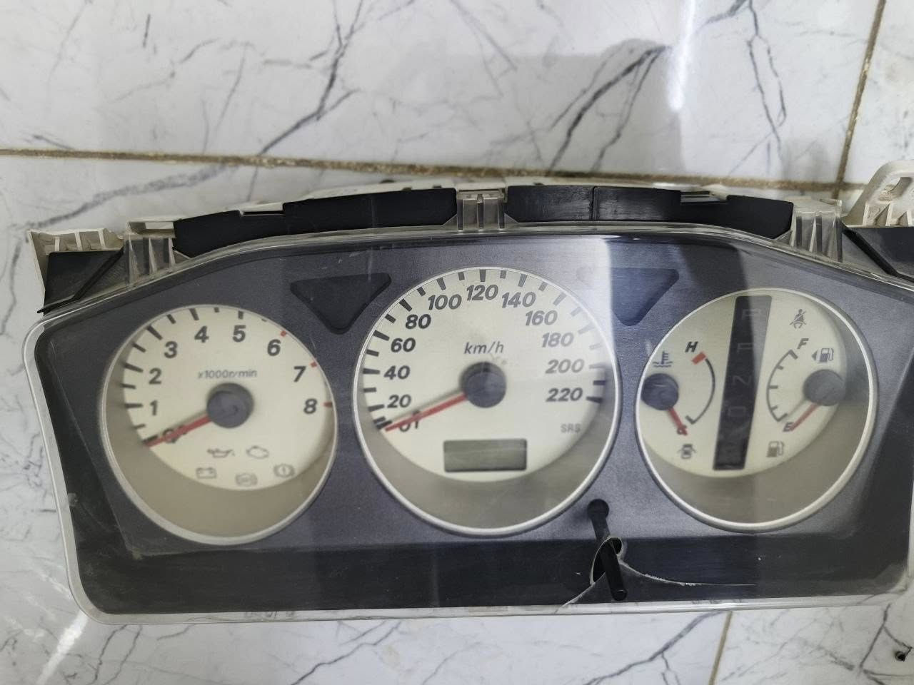 سلام عليكم غراض لانسر بومه اصلي تفصيخ شباك اصلي 40 بطاين جنطه سعرهن60 كبات شركه 40 طبله ماعرف ياجهه سعره 15 عداد كيلو متر اصلي سعره60 جاملغات طين اصلي سعرهن20  فرشه جنطه تفصال20 يده باب 10 كفر ستيرن10عبوه فيت بم ثنينهن ب20 مكاني بغداد الدوره ابودشير*********** شراي متواجد واتساب
