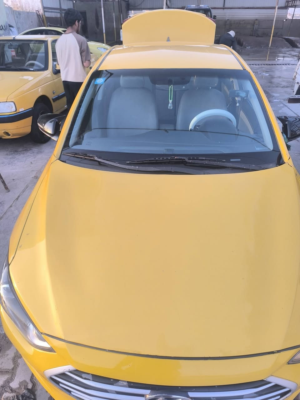 السلام عليكم سياره الانتره مريكي موديل 2018 سياره فول عده فتحه بسمي تحويل ثاني يوم مكينه 2000دوش الكيرATالمرغوب باقي تفاصيل تصل بل خدمه *********** صور حدث موجوده بل منشور
