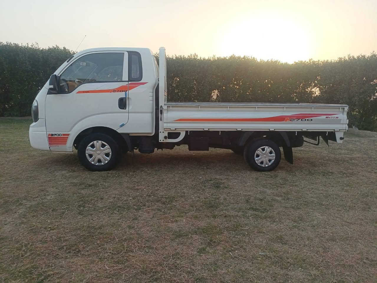 السلام عليكم للبيع كيا بنكو نثية 2700 مفتوح رقم واسط.دولي بأسمي شخصيا   داخلة هزة  موديل  2019مكفولة كفالة عامة كير اكسن شاصي شرط  مكفولة من الضربة وللصبغ كلها على وضع البلاد شرط
بس اليدور نظيف يتصل سياره شرط لسونارر
 السيارة خير من الله ماعايزها شي الدواخل صدر جديد  تدفئه تبريدثلج خير من الله السيارة ماعايزها شي  كلش السياره نضيفة بمعنى الكلمةللاستفسار اتصل
‏‪‏‏‏‪***********‬‏
