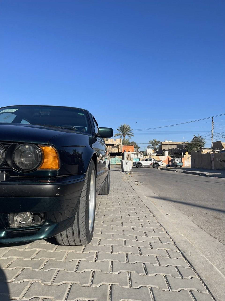 بيع مستعجل ⚠️
BMW 535 1990
السيارة جاهزة خير من الله داخل خارج محرك النظافة 100٪ 
اللون زيتوني ميتاليك محرك 6 مفتوح كفالة 
گير حاوية كفالة 
حدادية وتايرات 80٪ 
كشنات كهرباء 
فتحة سقف كهرباء 
مرايات كهرباء 
تبريد بس غاز
السيارة احلى من الصور وما تصرف عليها جاهزة من كل النواحي 
عليها إدامة كاملة 
السعر 77 وبيها مجال 
غير متواجد على الفيسبوك 
للاستفسار ***********
***********
