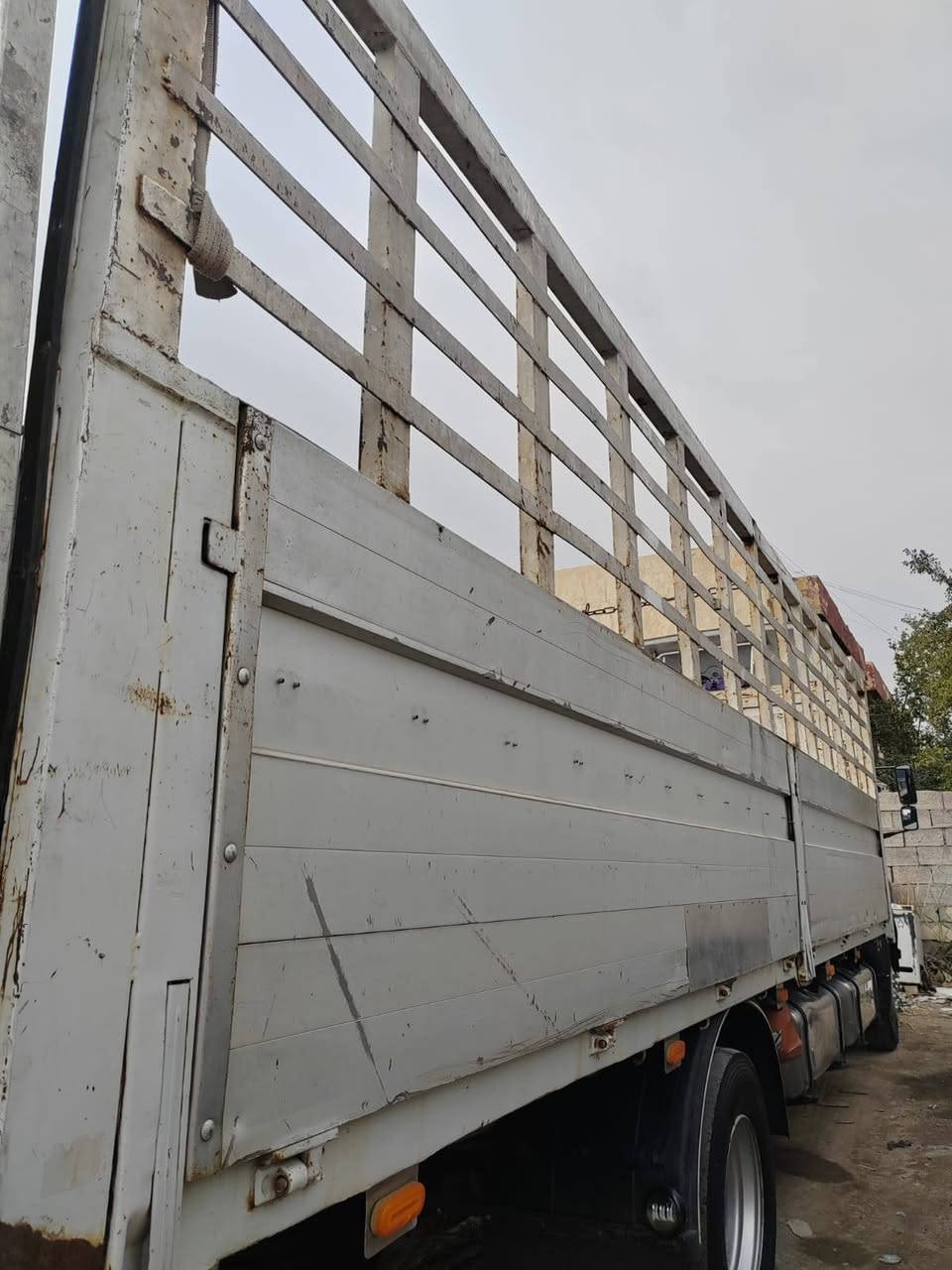 بدي للبيع ٧وربع العرض ٢٤٥ مكان بغداد *********** /***********
