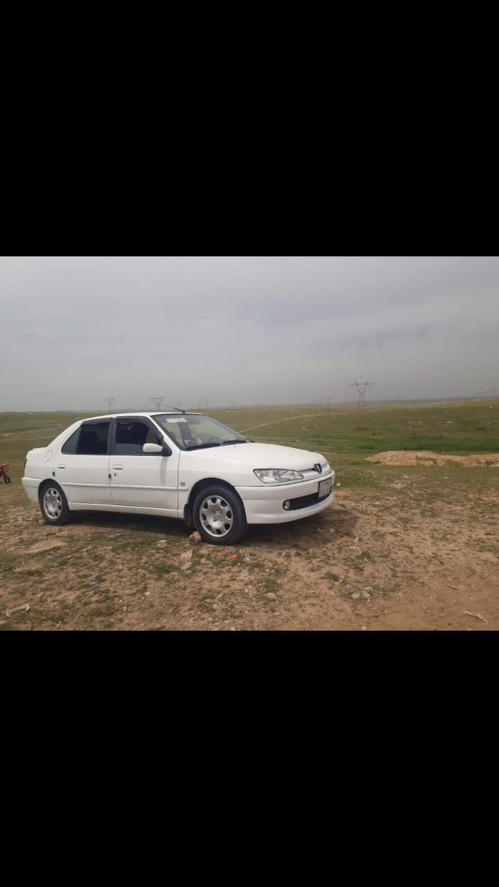 بيجو 306 ابيض موديل 2002
رقم الماني بسمي شرط الوكال وتحويل 
صبغ فقط شبر او اقل بدوسه 
كير محرك تبريد تدفئه قفل مركزي 
شاشه كامره شغل وامشي وين ما يعجبك 
كله شغال وشرط الفحص 
مكان السياره موصل جانب الايسر حي القاهره 
السعر 58 وبيها مجال قليل 
رقم صاحب السياره 
***********
يوجد واتساب
