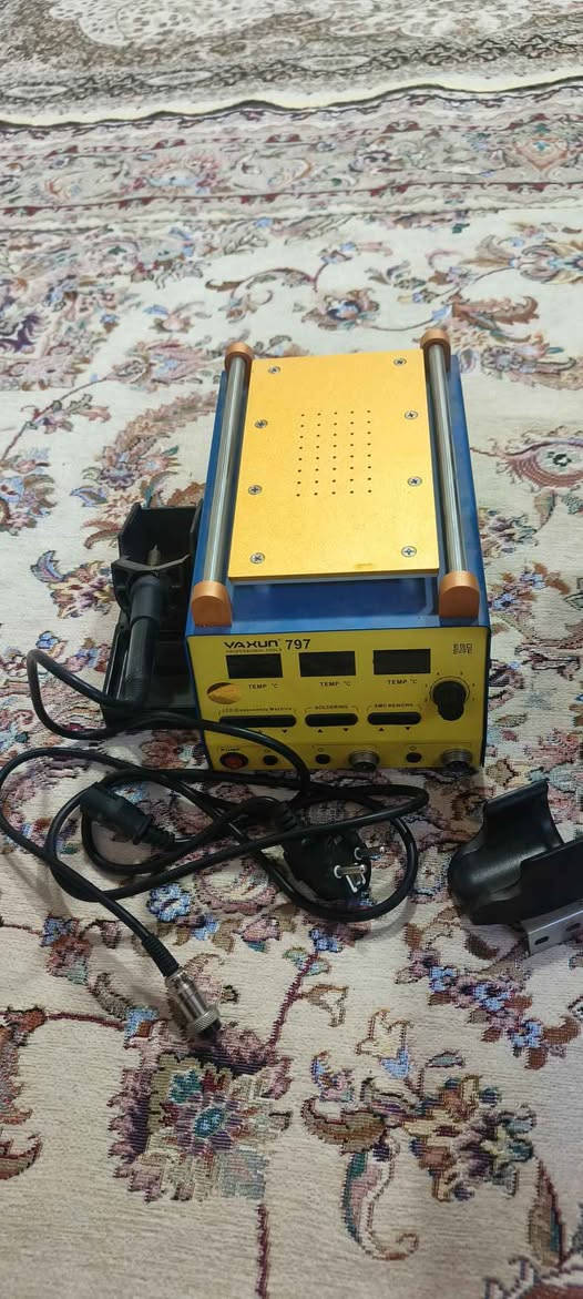 ئەم دو جیهازە بۆفرۆشتن نرخی هەردوکی 100هەزار و معامەلە لۆکن پاکەتی خۆیان لەگەڵە ***********
*********** Singapore
