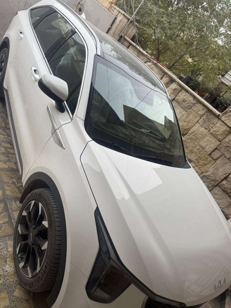 سورنتو 2025 خليجي كفالة عامة 
فول 1/1 
بانوراما 
ويل 20
شاشة متصل 
ماشية ١٢ الف 
كامرات عدد ٢ 
-------
السياره حاليا بغداد بعد يومين صاحبه يروح لمحافظة النجف الاشرف 
السعر ٣٣٨ 
***********
