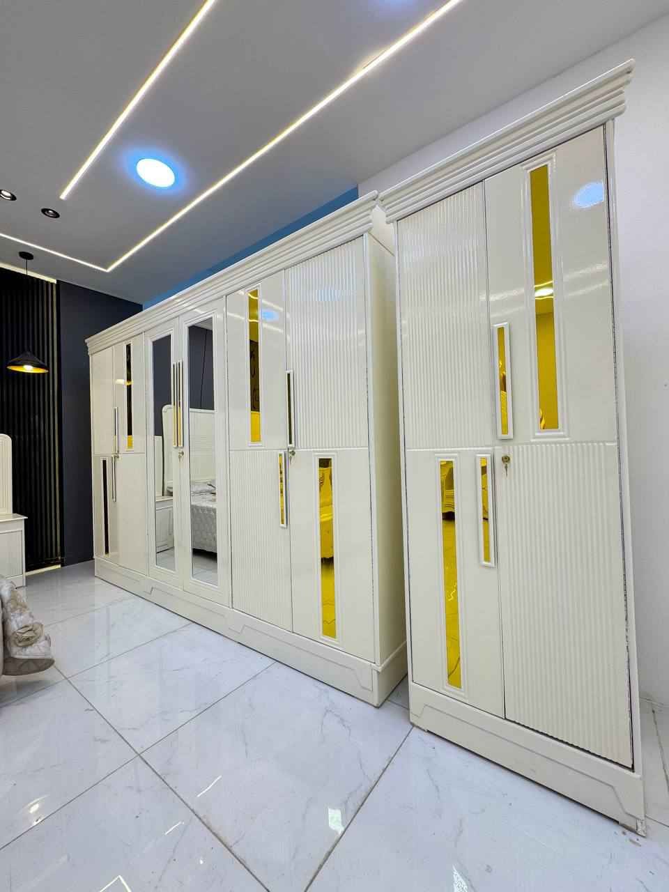 السعر // مليون و150 الف  فقط 😍

🔅تفاصيل الغرفة المرمري  ....

 خارج ٤ملم ام دي اف 🔺
وداخل معاكس ٣ملم 
صبغ حراري  درجة اولى 

عدد القطع  ٧ قطع 😍
🔺1 //جرباية  قياس  ١٦٠ × ٢٠٠ 
🔺//ميز جانبي ايسر قياس ٥٠
🔺2// وميز  جانبي  قياس ٥٠
🔺3// زاوية ارتفاع مترين عرض ٨٠
🔺4// وميز بلازمه  
🔺5//وميز مراية ارتفاع مترين عرض ١٢٠
🔺6// وكنتور ٦ باب  ارتفاع مترين و١٥ طول ٣ متر و١٥

القطعه الثامنة حسب الطلب شازلون
سعرها ٥٠ الف ❤️

(توصيل مجاني مركز بغداد )
التوصيل يشمل الشد مجاني 🔥
(اطراف ٥٠)
باقي المحافضات حسب البعد
شازلون سعرها ٥٠ الف
شازلون مخزن ٧٥ الف


**إذا كنت صاحب هذا الإعلان وتريد حذفه لأي سبب، رجاءا أرسل رسالة إلى الدعم الفني**