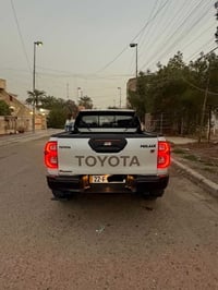 هايلوكس GR 2024 ابيعها على حادثها السيارة شغالة وتمشي ايرباكات سليمة ر...