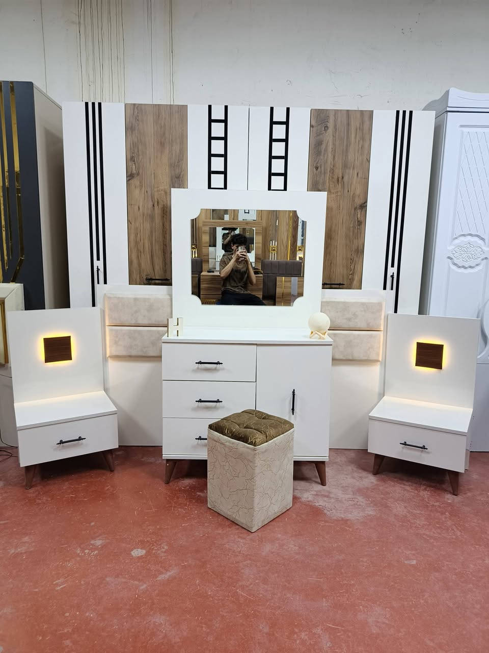 💎💗 غرفة تركي مستخدم
🛏️ 6 قطع كاملة
💯 نظافة 99 %
🚪 نظام أبواب مرتب
💸 السعر 500 قفل
🪛 شد مجاني
🚚 نقل مجاني داخل بغداد
انواع الغرف خاص 
💎قم بتمرير عناصر الحافظة لحذفها


**إذا كنت صاحب هذا الإعلان وتريد حذفه لأي سبب، رجاءا أرسل رسالة إلى الدعم الفني**