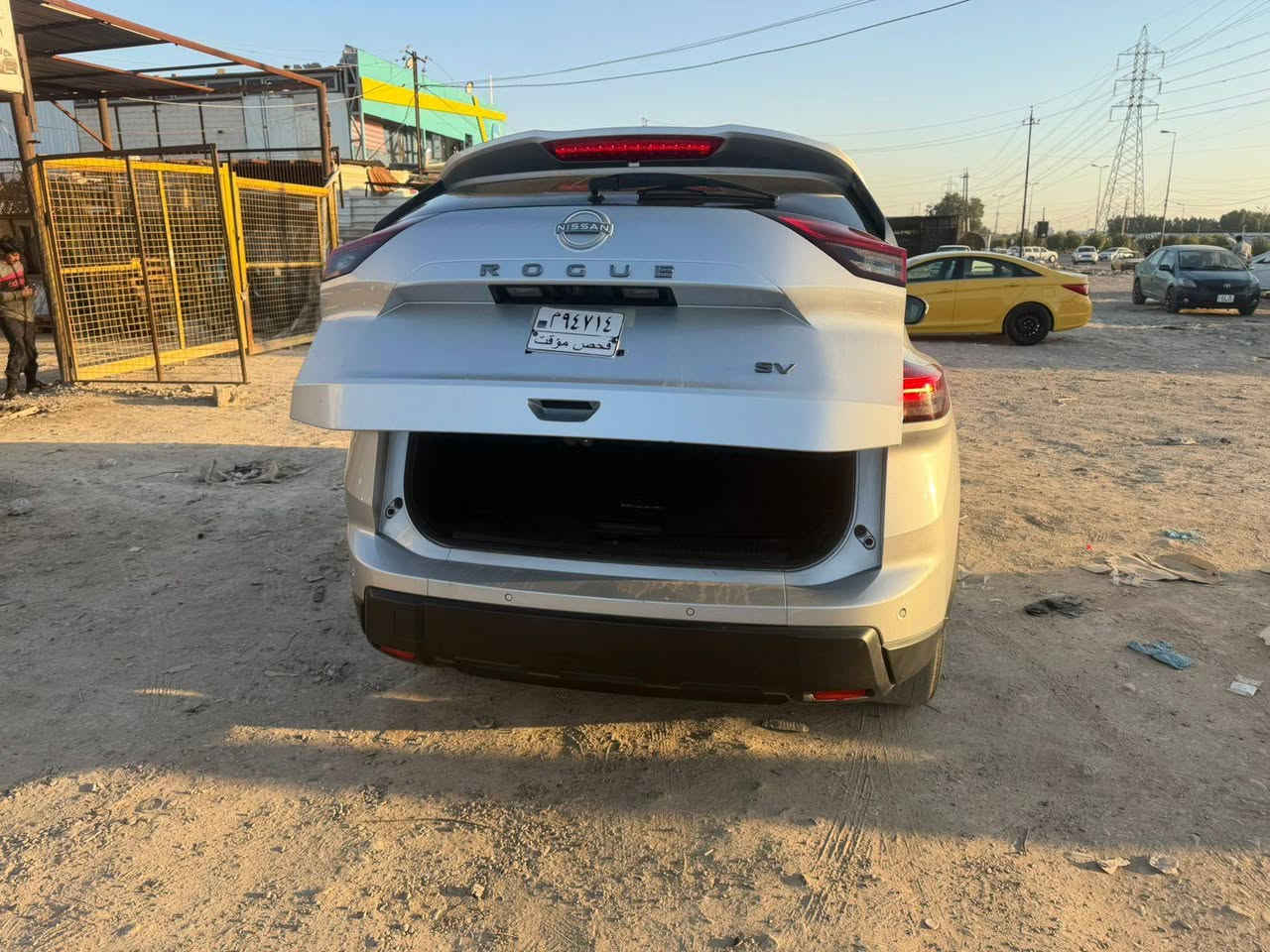 نيسان روج  موديل2024   SV  الشكل الجديد وارد امريكي بدون رقم حادثه جاملغ وباب نفسهن مصلحات ومصبوغات سياره جديده صور الحادث موجوده
حجر البيئه بلادي  
مواصفات

بصمة تشغيل
ابواب بصمة
تبريد قطعتين
رادار امامي خلفي جانبي 
تحديد مسار قيادة آليه
1500 تيربو محرك
مانع تصادم خلفي امامي
نقاط عمياء 
تبريد قطعتين 
شاشة ايباد تدعم كار بلي 
صندوق كهرباء
حساس اطارات 
ليد امامي نهاري
كشن السائق كهرباء
 
فول تحكمات استيرن جهتين
تبريد بيانو شاشة منفصل
سايد بريك بصمة 
اوتو هولد 

حساسات خلفية 
أنضمة قيادة 
وباقي المواصفات معروفة  للسيارة
سعرهها 153 وبيهه مجال
رقمي *********** بي واتساب
