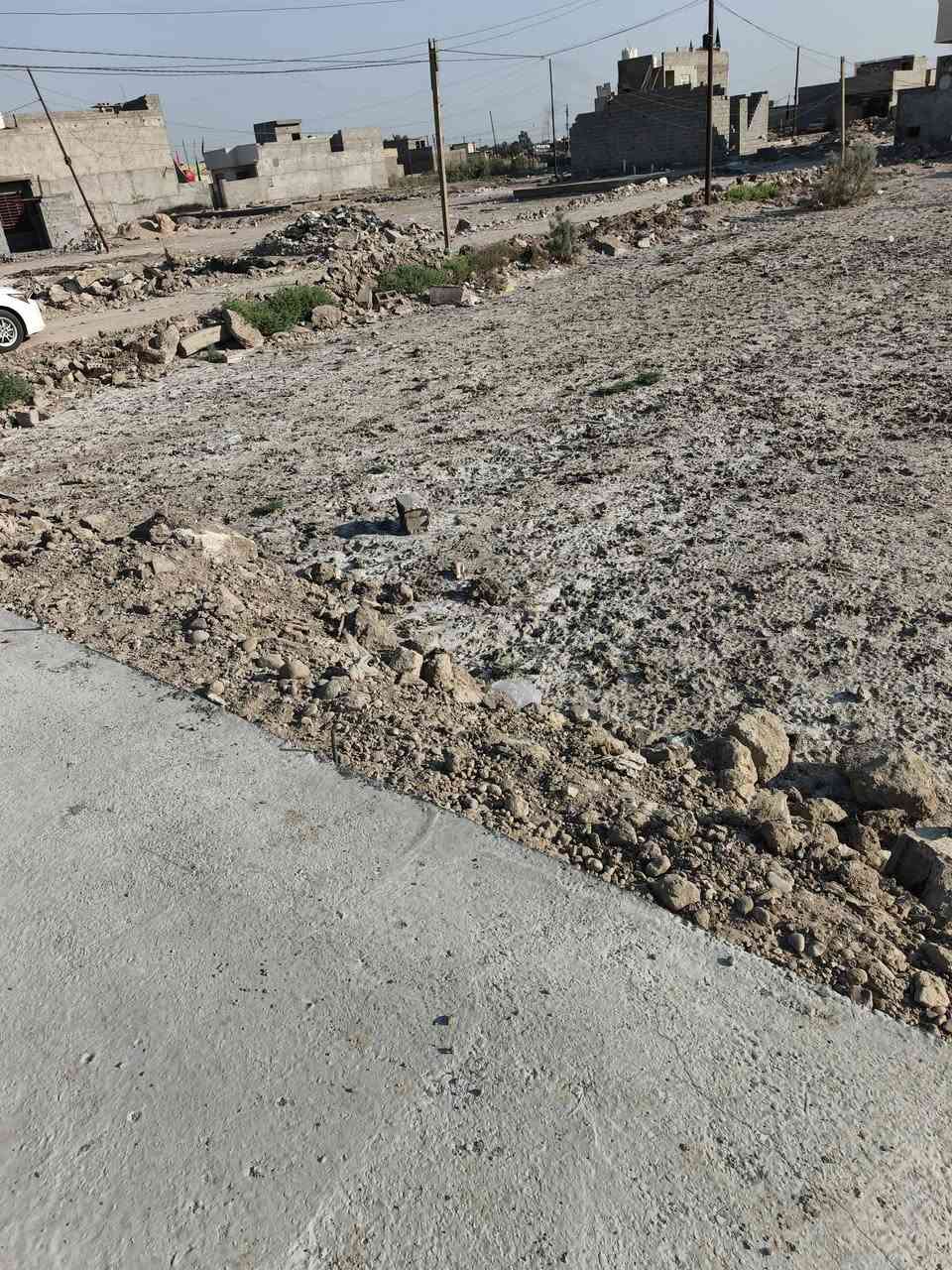 قطعة أرض للبيع منطقة الدوانم فرع جامع الغني أو على فرع الأجيال القطعة 100 متر واجهة 7/5 متر بيها مكاتبه أوكاله السعر 18 هاتف ***********
