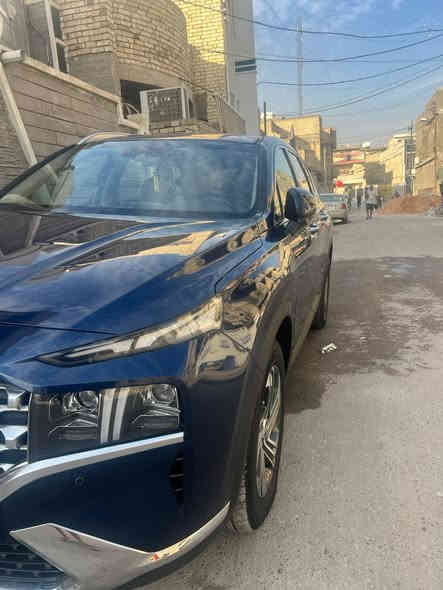 سلام عليكم 
سنتافي 23 أمريكي سياره بدون رقم 
حادث بنيد مبدل و تكمه بيها تعديل و صبغ 
و بداية القماره صبغ فقط ارباك ستيرن فقط 
المواصفات 
بصمه 
كير دكم 
شاشه جبيره 
اشاير بالمري 
رادار امامي 
رادار جانبي 
نقطه عمياء 
تدفئه كشنات 
كشن كهرباء 
قطعتين تبريد 
داخل لونين 
ويل كب 
تبريد بيانو 
لايت زنون 
سياره بدون رقم سعرها 180 بيها مجال بسيط 
*********** 
مكاني بغداد الدوره
