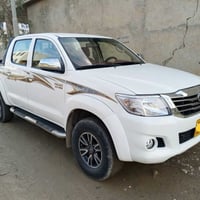 تويوتا هايلوكس • ٢٠١٢ • ٤x٤