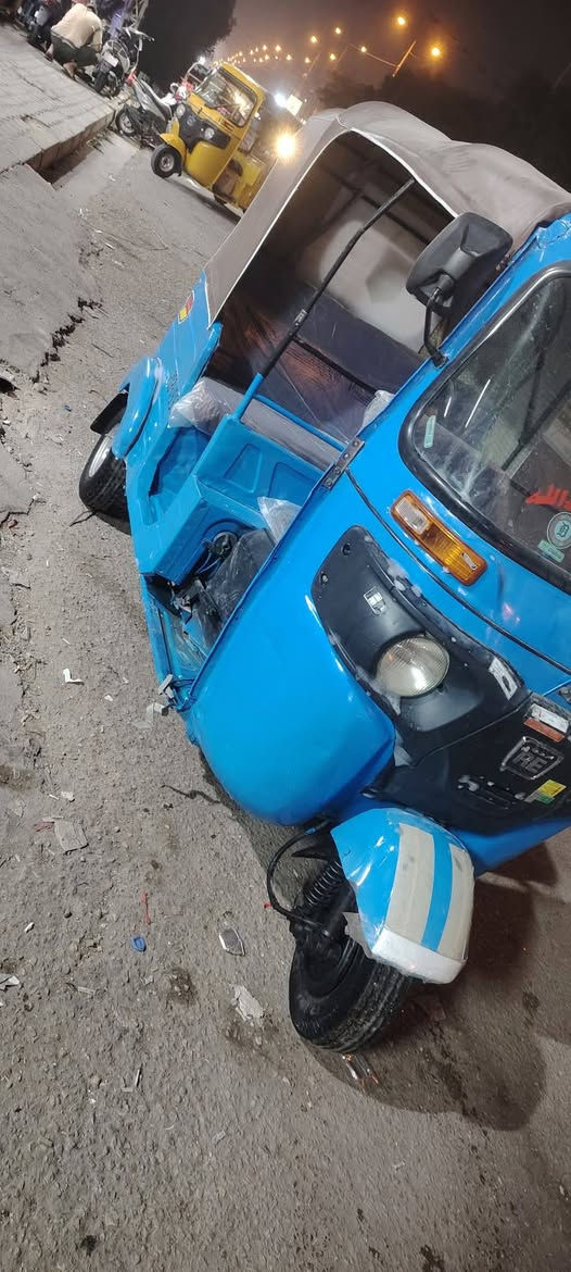 شباب كتكت لبيع موديل عشرين لتكتك بس بوش وبستم وكشره كفاله وسعر اتصال ***********
