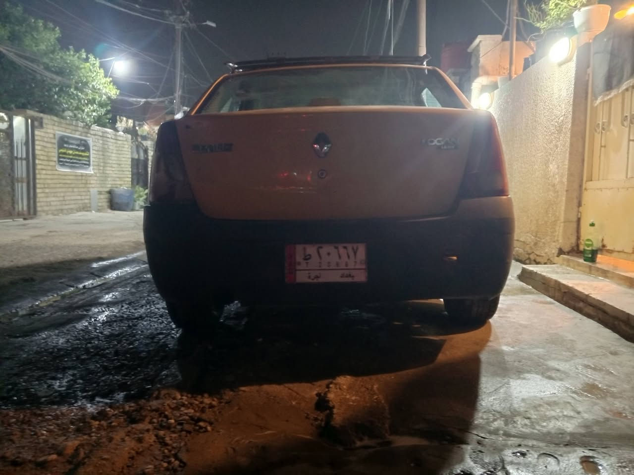 السلام عليكم  رينو لوكان ٢٠٠٩ سيارة حلوة  ما اندل صاحبه  السعر ٢٠ وبيه مجال ***********
