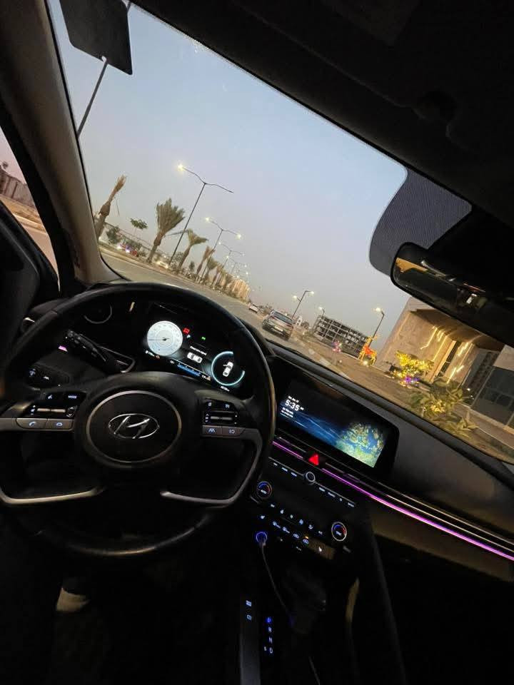 السلام عليكم مراوس ب النترا ٢٤ ٢٥ لون ابيض فقط
رقم بغداد او اربيل سيارتي النترا ٢٣ ماشيه ٢٩ فول ١ع١ 
***********
