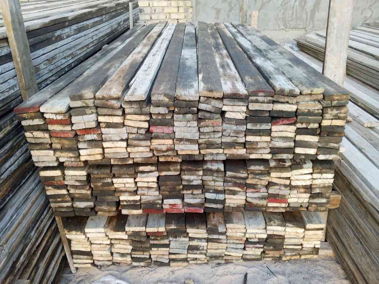 السلام عليكم لوح للبيع طول 4 متر 4مكعبات و 3 متر 3 مكعبات ابيع شلع مكاني بالحله الاستفسار ***********
