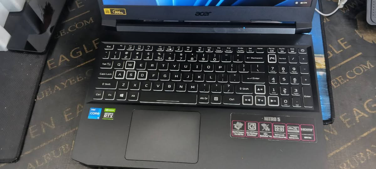 لابتوب گيمنك للبيع بحالة ممتازة – أداء قوي للألعاب والعمل
🔹 الموديل: Acer Nitro 5 AN515-57
🔹 المعالج: Intel Core i5 الجيل 11 (i5-11400H)
🔹 الرام: 32GB DDR4🔥 (مناسب للألعاب والبرامج الثقيلة)
🔹 كرت الشاشة:RTX 3060 6GB (يشغل ألعاب قوية بسلاسة)
🔹 التخزين: 1T SSD 
🔹 النظام: Windows 11 64-bit 

💻 اللابتوب نظيف جداً، استخدام شخصي وخفيف
🎮 مناسب للألعاب مثل GTA, Warzone, ETS2 ,Pubg,Call of duty وغيرها
⚡ سريع جداً بالبرامج الهندسية والتصميم و المونتاج 
 وياه هدية ستاند مروحة تبريد (سعرة ١٥ الف )
اذا تريد كيبورد وياه ميكانيكي RGB  مع ماوس كلهن گيمنك (سعرهم ٣٠ الف جدد مستخدم أقل شهر سعر جديد ثنينهم ٥٠ الف ) 
📍 الموقع: بغداد
💰 السعر: ( مليون وقابل للتفاوض)
📞 للتواصل: ( خاص او ***********)
