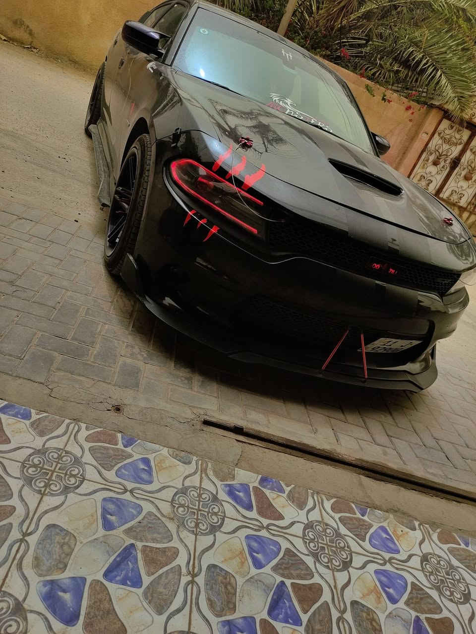 السلام عليكم تشارجر هيمي ٥٧٠٠ موديل ١٦ للبيع أو مراوس بشيء نظيف مثلها
السلام عليكم للبيع أو المراوس تشارجر هيمي ٥٧٠٠ موديل ٢٠١٦ :

١-بدون حادث بدون ضربة تقرير سرقة باب و مشدود أصلي بدون صبغ الصبغ ألي عليها فقط بسبب تحديث السيارة للSRT من دعاميات و كت و بنيد

٢- السيارة لغد و شاصي و أيرباكات كلها كفالة زيرو مسج حجر بيئة و دكشن SRT جديد شرط الفحص هيدرز و أويل كاج كان و أكزوز HT POWER 

٣- تخم تايرات جديد و ويلات جديدة و حدادية جديدة و أذان مكينة كله جديد ضمان سنة بعده بالضمان صارلي شهر و نص من شادهن و جبنة كير و مكينة جديدة و مكاين جام جديدة يعني أدامة للسيارة من الداخل فول ما تصرف عليها ربع دينار 

٤- شاشة لمس و برمجة و أنطلاقية و دركة كاربون فايبر و شيفتات تحكم كله أصلي 

٥- لدات تحكم بالهاتف و عيون الشيطان كاملات و السيارة لا متعوبة و لا بيها مشاكل تقنية فقط بارد بالباب عكس السائق كلش خفيف و ما يبين أبد و هذا رقمي بي فقط واتسأب ***********
