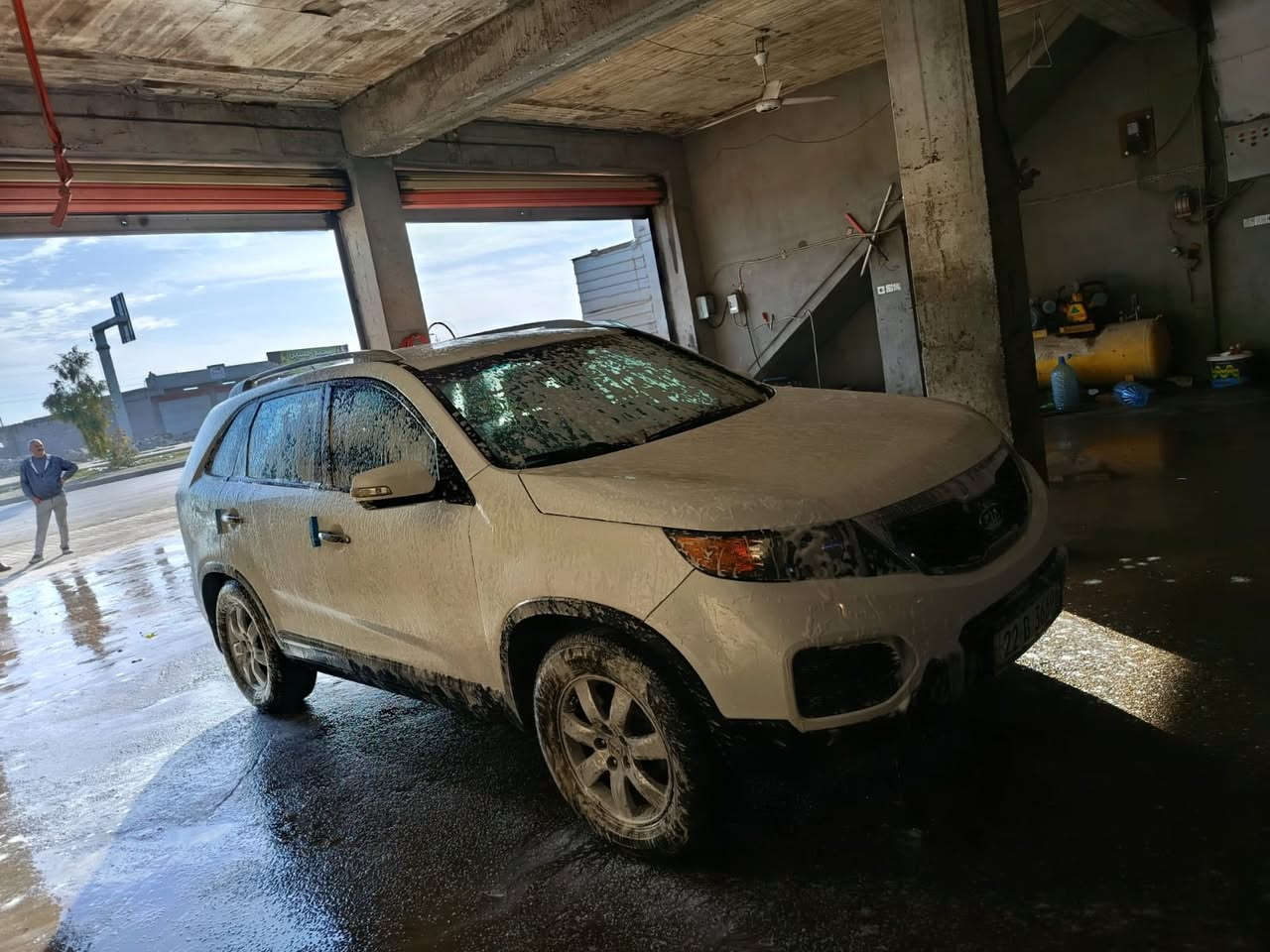 كيا Kia Sorento كلها على بلاد شرط
موديل ٢٠١٢ رقم اربيل الدولي سنويه جديدة هزه جديده شرط التحويل والوكالة بسمي 
محرك ٦ سلندر بشرط مامفتوح كير بشرط مامفتوح  
تخم تاير جديد ويل بلادي صدر امامي خلفي جديد 
تبريد تدفئه شغالات سياره حيل حلوه وجاهزه ع اخر حبايه ماتحتاج منك اي مصرف سياره مالت بيت ماتعبانه ابدا السياره احلى من الصور 
سياره كلين بدون ضرر فقط بارد بجاملغ امامي قليل حيل ملاحضات بسيطه حيل بيها 
بطاقه بانزين بيها ….

السعر ١٦٠ ورقه بيها مجال للشراي 

رقم تلفون ***********

خاص ماجاوب
