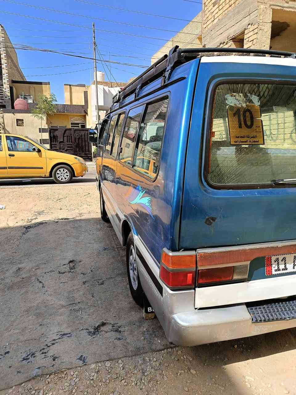السلام عليكم توجد كيا بستا موديل  1995 رقم دولي تايرات جديدة 
غرفة جديدة كير مكينه جاهزة مجهزة حدادية جديدة للتصال الهاتف //***********
