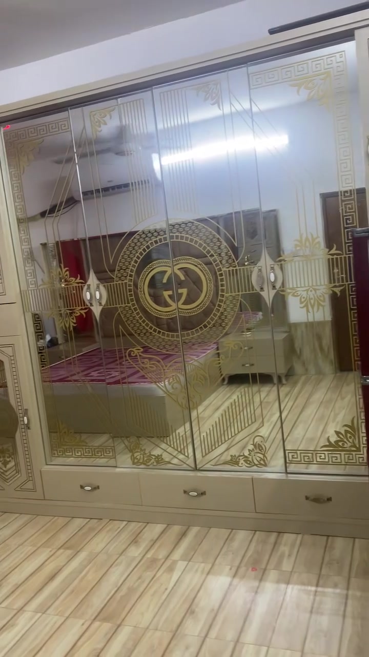 السلام عليكم اكو غرفه تركي للبيع مستخدمه شي قليل السعر مليون وبي مجال


**إذا كنت صاحب هذا الإعلان وتريد حذفه لأي سبب، رجاءا أرسل رسالة إلى الدعم الفني**