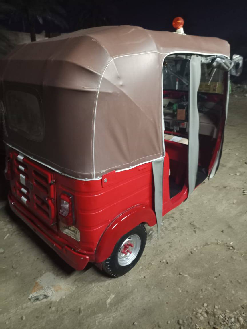 سلام عليكم تكتك لبيع موديل 17وراق مصبوغه جماليه  تكتك كامله ربع ما تصرف عليهه كله جديد مكاني بابل الحمزة الغربي السعر 3600 وبيهه مجال بصيط رقم راعيهه مكلف بل نشر ***********  خابره وبيك خير ودلل ما متواجد خاص
