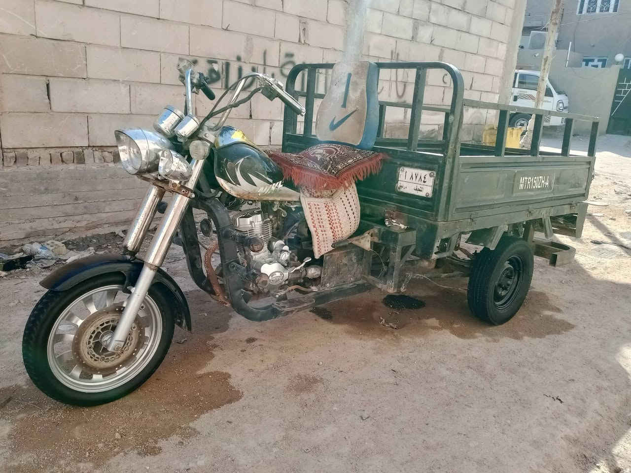 سلام عليكم ستوته للبيع مديل 2013 رقم الماني نجف أو سنويه امداور ثاني يوم ستوته جاهزه شاصي او بدي مكفولات تخم تايرات جوبلس محرك جديد مديل 25 صارله شهر شاده السعر مليون و350 مكاني نجف حي النداء اخوان اني مكلف بل نشر هاذه رقم راعيها ***********
