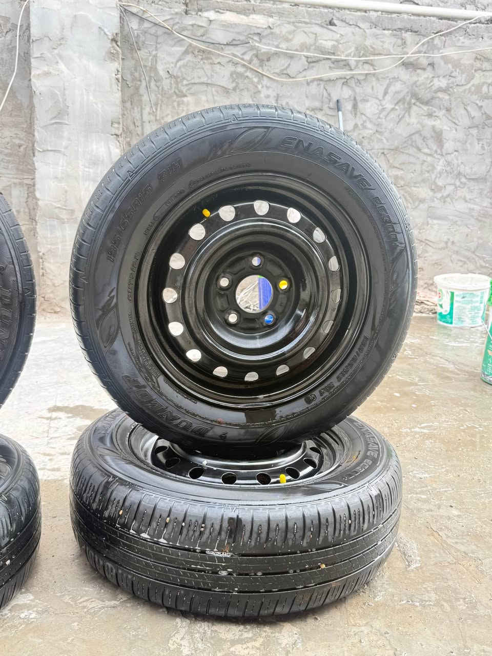 رنكات مع التايرات للبيع حجم 15 يرهمن النترا سيراتو قياسهن 195/65/15
نظاف السعر ٢٠٠ وبيهن مجال قليل
*********** البصرة, العراق
