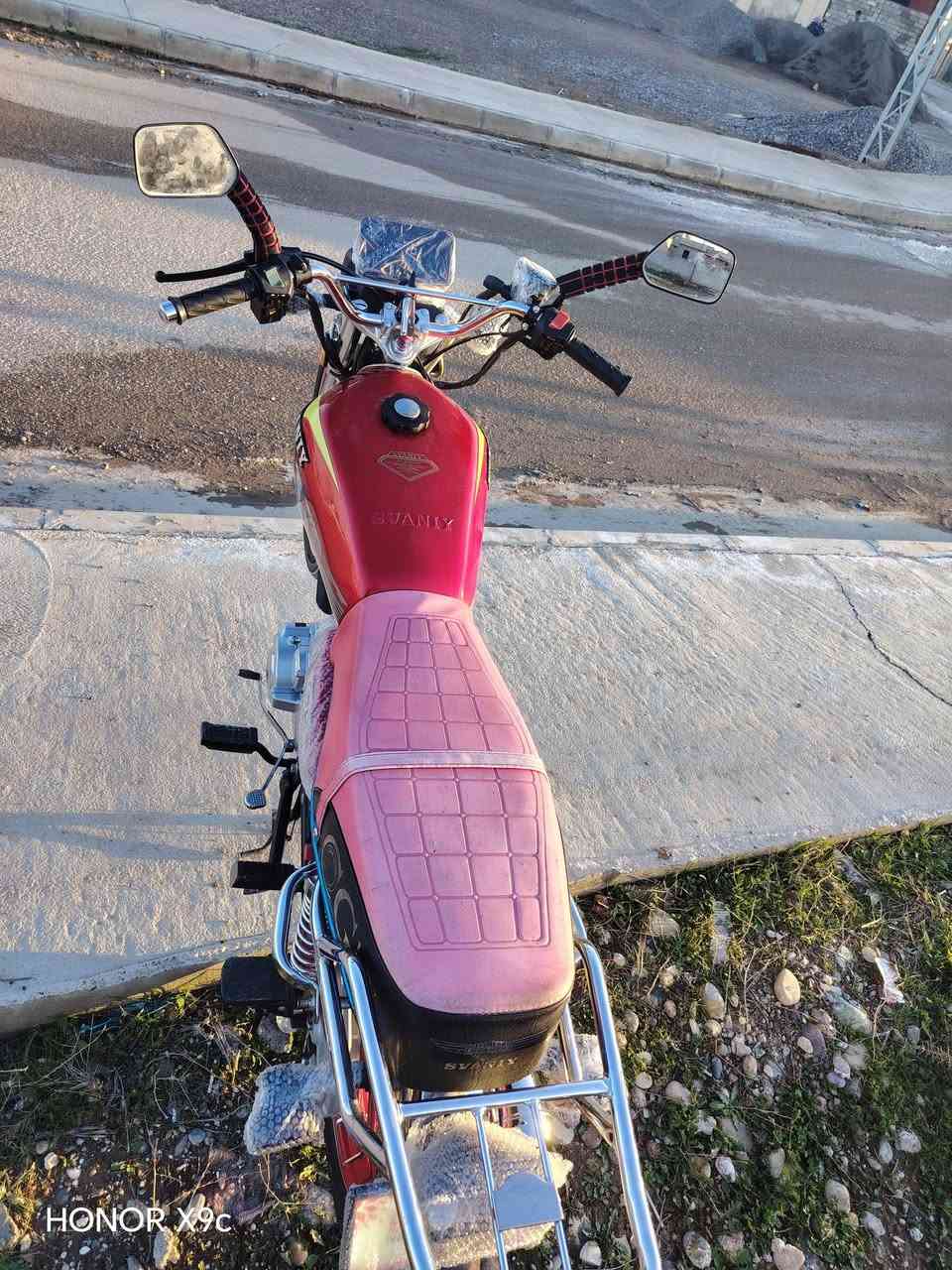 السلام عليكم مطورالبيع سيفان وزن ثقيل موديل 2025 محرك 150 خمسه كير منفيس موجود دبل سويج ودبل بصمه كيجات كله شغاله اخو الزيروالشراي يتصل ***********
