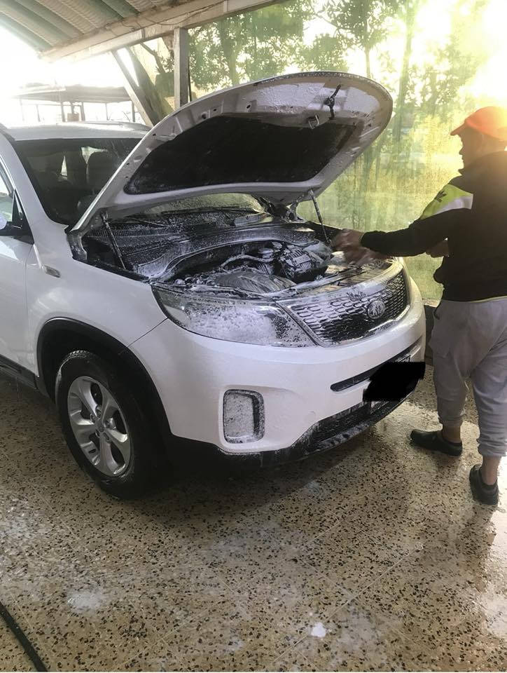 السلام عليكم ورحمة الله وبركاته
من رخصة الادمن المحترم 

سورنتو ٢٠١٣ شكل ٢٠١٤

وارد خليجي 

لون ابيض 

٧ راكب 

٦ سلندر 

ماكنه دوش 

حساسات 

كامره 

ويل كب 

داخل مخمل مغلف جلد 

ارضيه جلد 

رقم ديالى باسمي 

تبريد ثلج 

بيها صبغ جامرلوغ وباب 

اثر شخط 

للمعلومات اكثر الاتصال 

***********
